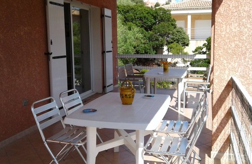 Tizzano Villa | Tizzano, villa with individual garden.