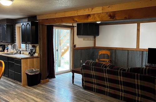 Eureka Condo | Tobacco Riverwalk Condo - Eureka, MT