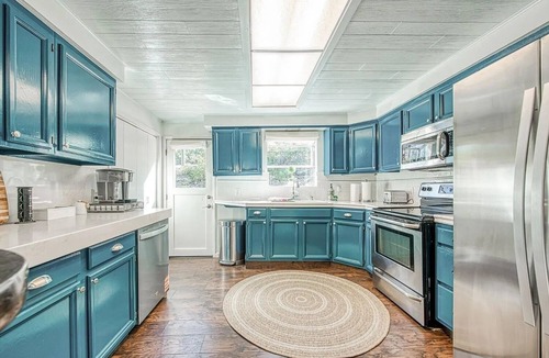 West Village Cabin | Tollhouse Cottage ~ Heart of Shaver