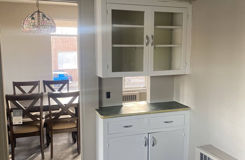 Gooding Apartment | Toponis Place Full Kitchen 2 Bedroom 1 Bath Downtown Apartment
