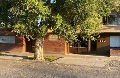 Gooding Apartment | Toponis Place Full Kitchen 2 Bedroom 1 Bath Downtown Apartment