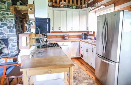 Meadows Of Dan Cabin | Touche' Too Cabin by Buffalo Mtn Getaway