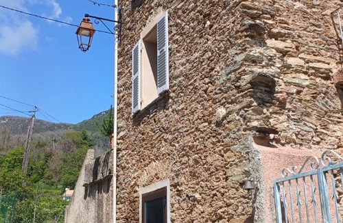 Porri House | Tour avec rooftop, vue mer, séjour insolite entre ciel et mer