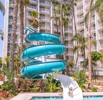Mission Valley West Hotel | Town and Country San Diego