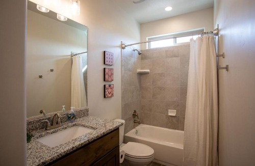 Washington House | Town Center 2298 Corner Casita 2