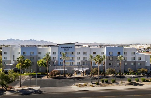 Palm Valley Hotel | TownePlace Suites by Marriott Phoenix Goodyear