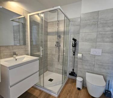 Lecci Apartment | Très bel appartement T3 dans résidence hotellière "Fiori Di Cala Rossa"