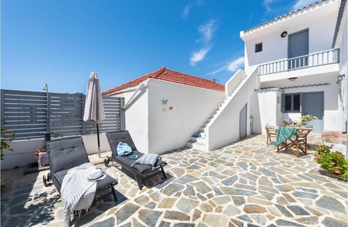 Soroni Villa | Traditional Dream House