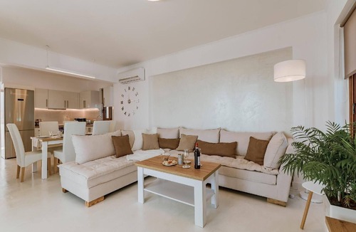 Gennadi House | Traditional greek holiday villa Eventide
