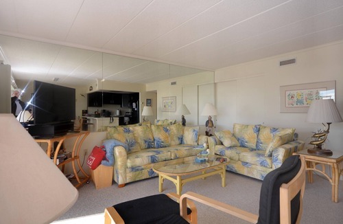 Midtown Ocean City Condo | Traditional, stylish 2 bedroom oceanfront condo with free WiFi, and outdoor pool, and a stunning ocean view located in quiet midtown near mini golf and bowling and just steps from the beach!