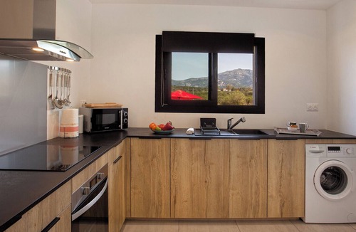 Calenzana Apartment | Tramontana, quiet place, 7 min from beach, swimming pool, bbq