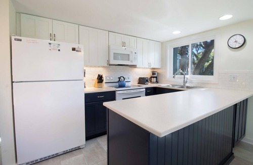 Ocean Ridge House | Tranquil cottage overlooking the golf course