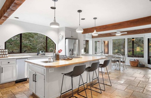 Glen Ellen House | Tranquil Sonoma Retreat - Pool, Hot Tub, Bocce & Outdoor Kitchen
