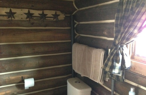 West Yellowstone Cabin | Trapper Cabin - 1 Night Min - No Cleaning Fee