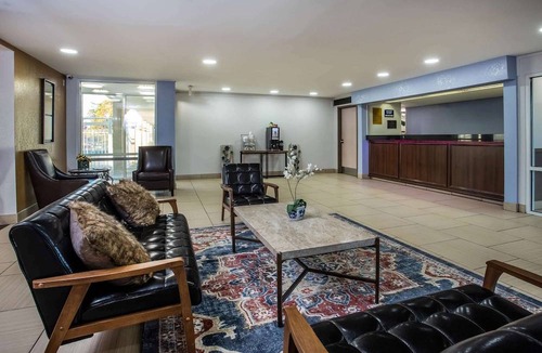 Fort Wayne Hotel | Travelodge by Wyndham Fort Wayne North