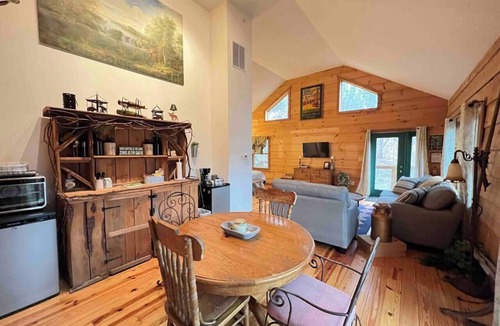 Gnaw Bone Cabin | "Treehouse Suite" at Rustic Retreat Cabin w/Old Fashion Saun