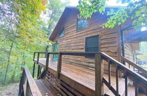 Gnaw Bone Cabin | "Treehouse Suite" at Rustic Retreat Cabin w/Old Fashion Saun
