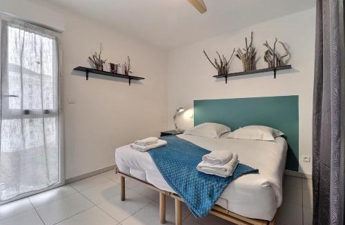 Sarrola-Carcopino Apartment | Tropical Escape - Mountain View & Terrace