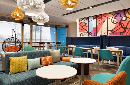 Las Vegas Hotel | Tru by Hilton Las Vegas Airport, NV