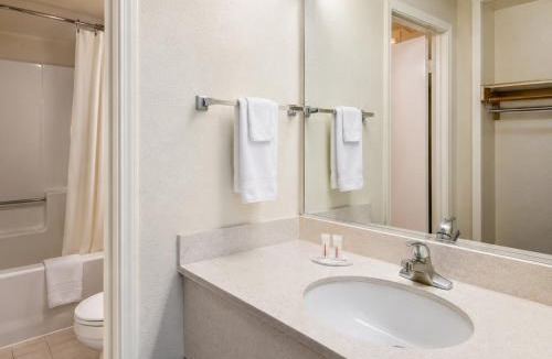 West Park Community Hotel | TrueStay Inn