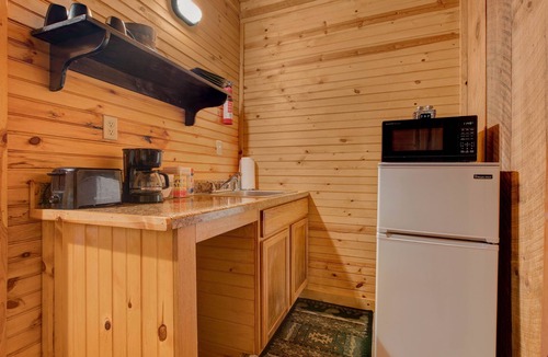 Pine Ridge Cabin | TURNING LEAF Cozy Custom Cabin in the RRG A true GUEST FAV