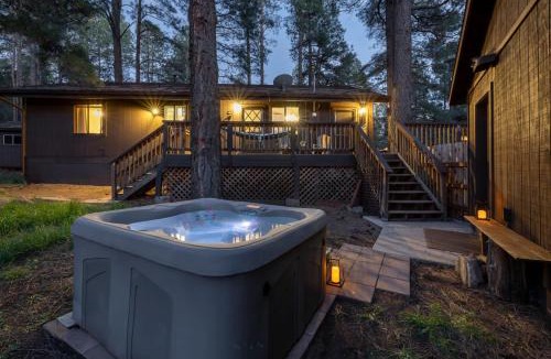 Kachina Village House | Twin Pines Cabin in the Woods
