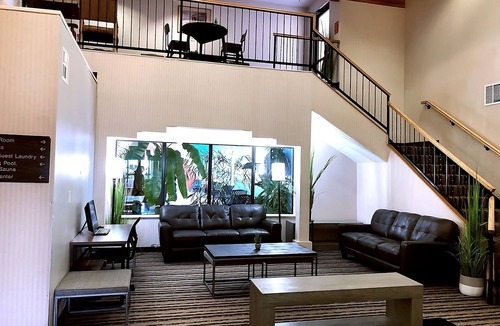 St. Michaels Hotel | Two Double Beds near Navajo Nation Museum 3.9mi | Free Hot Breakfast & Sauna