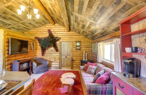 Rexford Cabin | Two Montana Cabins w/Hot Tubs Near Lake Koocanusa