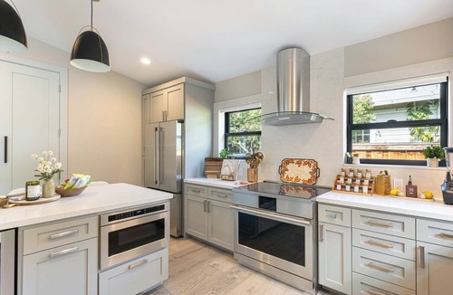 Napa House | Uncork & Unwind · Luxe Executive Stays · Downtown Napa