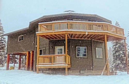 Coeur d'Alene House | Unique 40 Acre Nature Retreat w/Trails & Views!