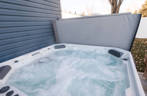 Idaho Falls House | Unique & Spacious Home GREAT LOCATION HOT TUB 🔥 Sleeps 14 Family Friendly