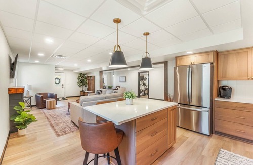 Austinville House | Uniquely renovated 4-bedroom barn with cozy charm and space