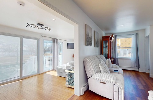 Riverside House | Unobstructed Beachfront Views in this 4-bed, 2 bathroom house in Riverside