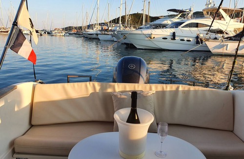Saint-Florent Boat Rental | UNUSUAL NIGHT ABOARD A BOAT