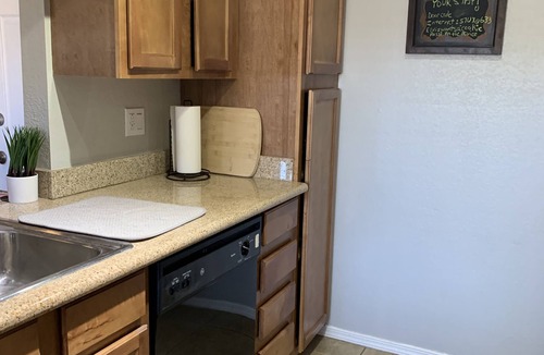 Scottsdale Estates Six Condo | Updated 1 Bedroom 1 Bath Near Old Town !