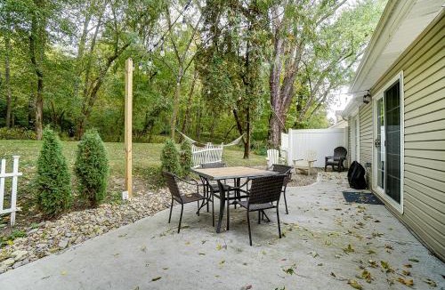 Loveland House | Updated 3bd Cottage on Bike Trail w/River access!