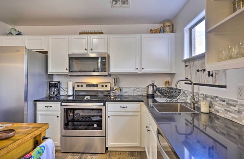 Maricopa House | Updated Maricopa Retreat < 2 Miles to Golf!