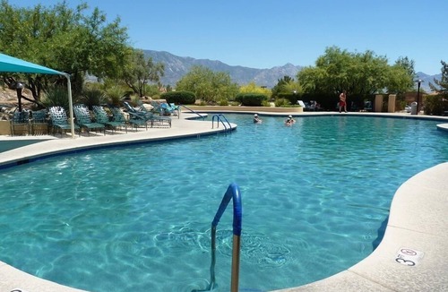 Saddlebrooke House | Upgraded-Expanded Laredo on Large Lot with Mountain Views