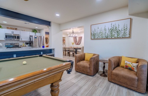 Litchfield Park House | Upscale Family Gem ~ Scenic Pool ~ Game Room ~ Pkg