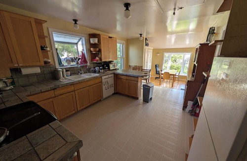 South Berkeley House | Urban Oasis spacious 2 bedroom plus separate studio