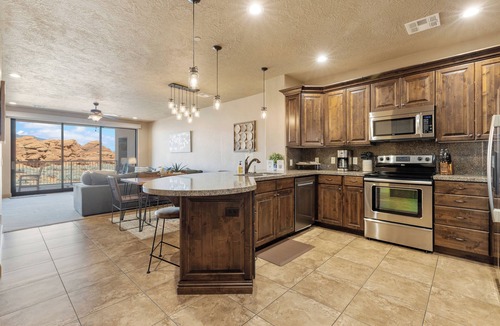 Hurricane Hotel | Vacation Rentals at Sand Hollow Resort