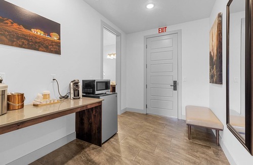 Hurricane Hotel | Vacation Rentals at Sand Hollow Resort
