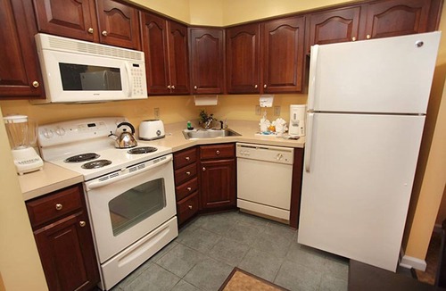 Williamsburg Condo | Vacation Village at Williamsburg, 2BR Suite, SUNDAY Check-In