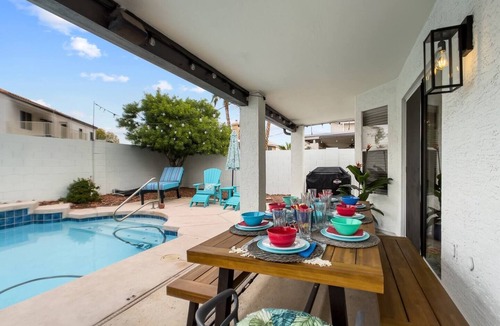 Val Vista Lakes House | Val Vista Oasis- Gorgeous Gilbert Home with Pool
