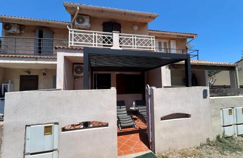 Poggio-Mezzana House | VallisPoenina mer à pieds plage de sable Clim pergola wifi