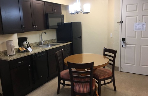 Palo Verde Apartment | Varsity Clubs Of America - Tucson by Diamond Resorts