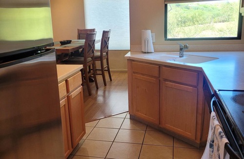 Tucson Condo | Ventana Golf Views from the Back-Stunning Mountains from the Front