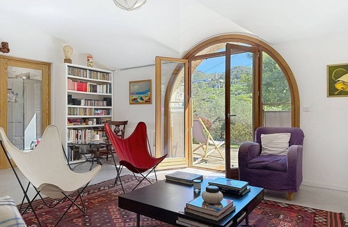 Pigna Apartment | Very nice apartment in a pretty village house