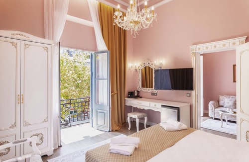 Rhodes Town House | Via Villa Iliotti