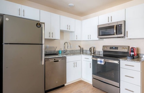 Clegg Apartment | Viagem|Welcoming 1BR with Gym+Sunny Area+Parking